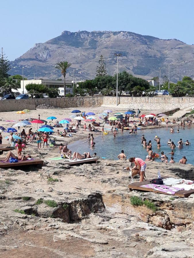 Casa Vacanze L'Orizzonte Aparthotel Valderice Eksteriør bilde