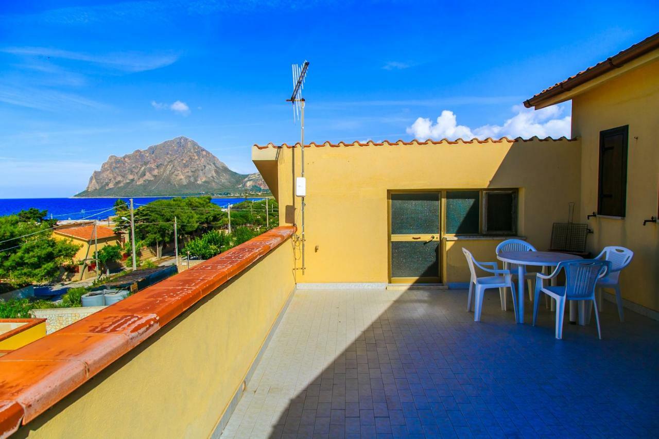 Casa Vacanze L'Orizzonte Aparthotel Valderice Eksteriør bilde