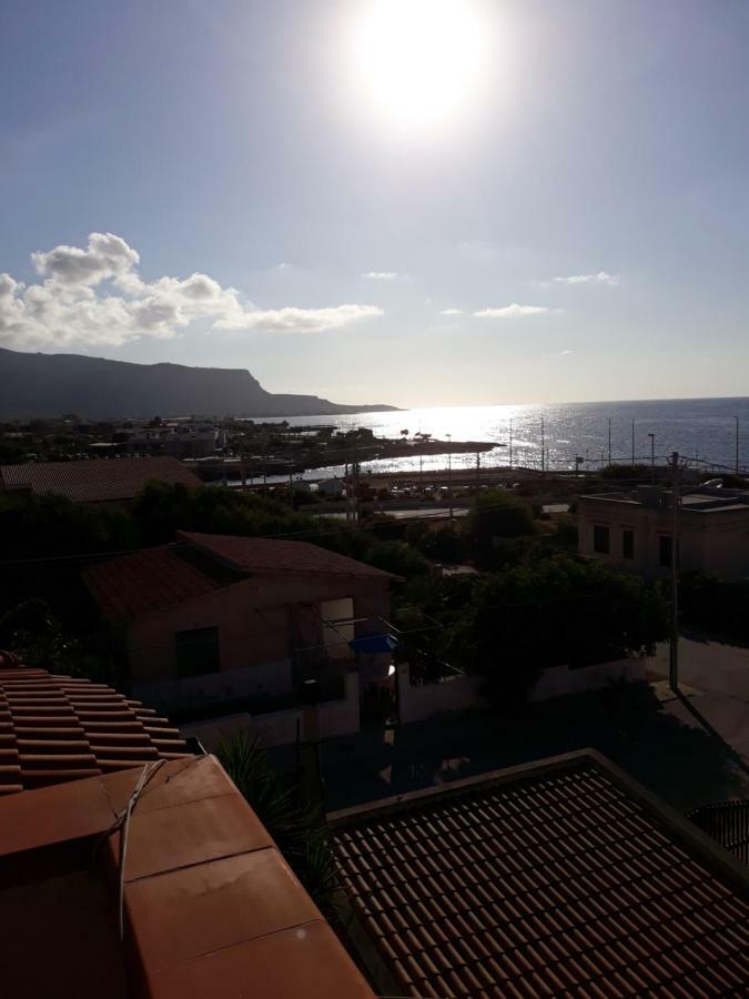 Casa Vacanze L'Orizzonte Aparthotel Valderice Eksteriør bilde